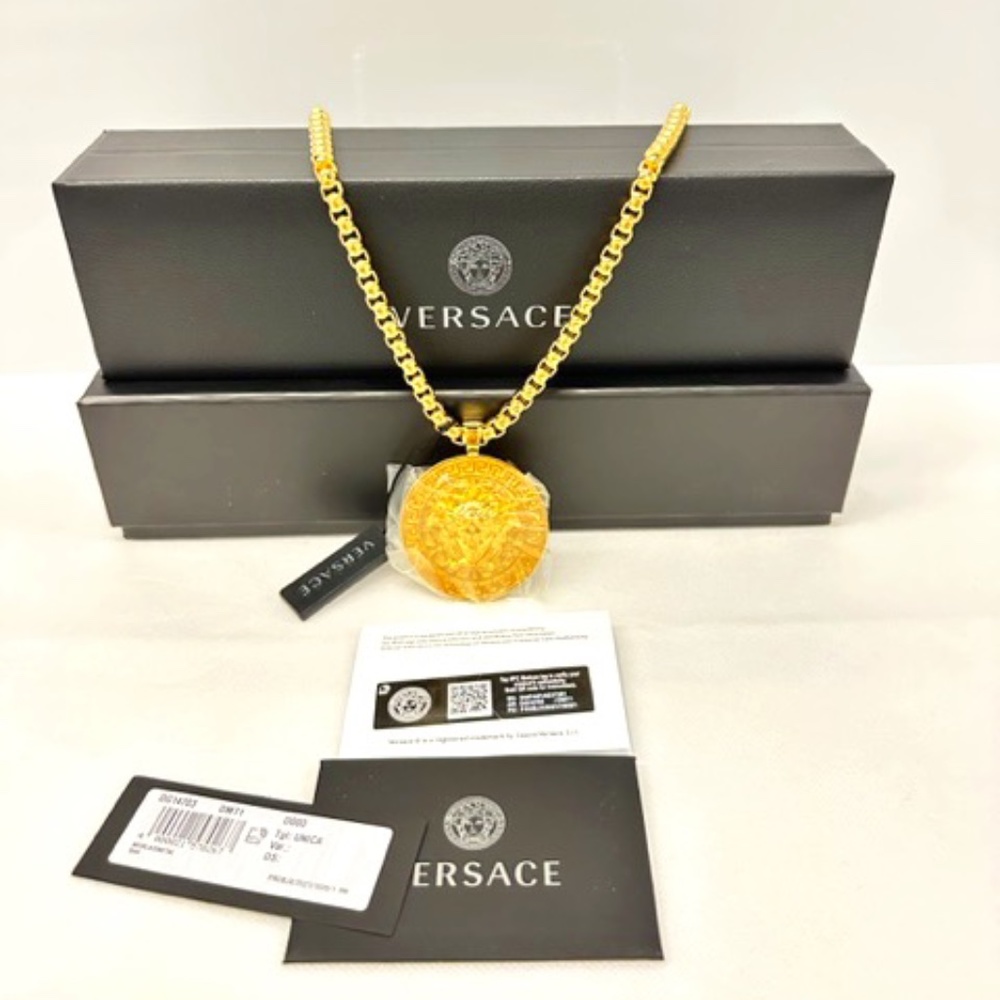 Versace Medusa Pendant Chain Necklace